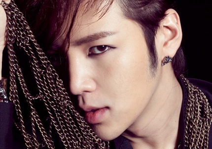 Mỹ nam xứ Hàn khoe ảnh "điệu đà" như con gái - 2 Jang Geun Suk thường rất điệu đà khi phải xuất hiện trước công chúng.