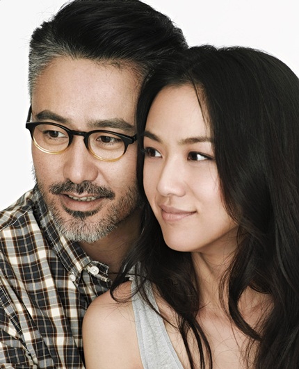 Với gương mặt trang điểm nhẹ nhàng, Thang Duy vẫn đầy nữ tính và quyến rũ!