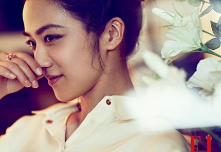 Nữ diễn viên Trung Quốc giờ đây hướng tới một phong cách trẻ trung và hiện đại.