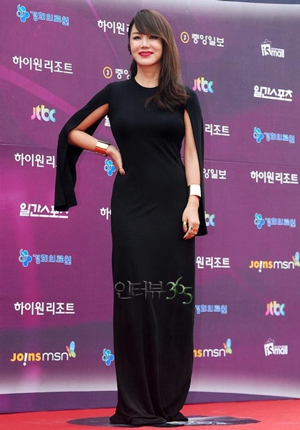 Nữ hoàng gợi cảm Park Jung Hwa