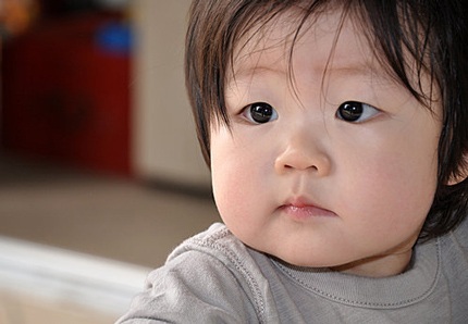 Trần Tuệ Lâm khoe quý tử thứ hai của cô với khán giả hâm mộ.