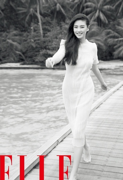 Trương Vũ Kỳ đòi chồng đi giày cao gót để rước dâu