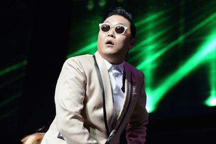 “Psy giả” lộ diện tại LHP Cannes - 2 Psy - cha đẻ của hai ca khúc đình đám