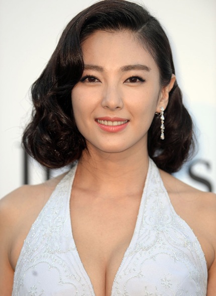 Hai mỹ nhân Hoa ngữ đọ sắc tại Cannes