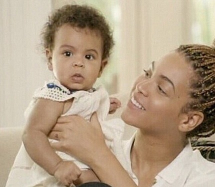 "Beyonce mang bầu lần hai" - 3 Beyonce và con gái đầu lòng - Blue Ivy (hiện 16 tháng tuổi)