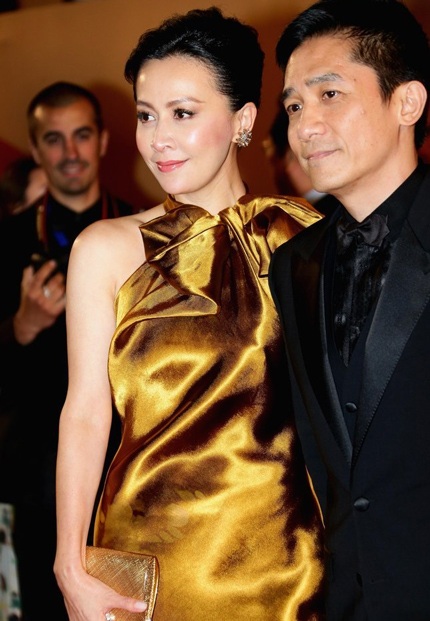 Lưu Gia Linh sánh đôi cùng chồng - nam diễn viên Lương Triều Vỹ tham dự buổi chiếu ra mắt bộ phim