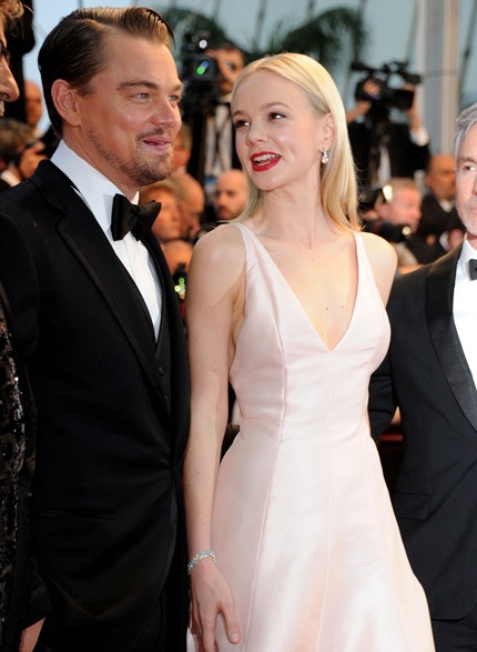 Mưa rất lớn nhưng không làm tinh thần của các nghệ sĩ giảm sút