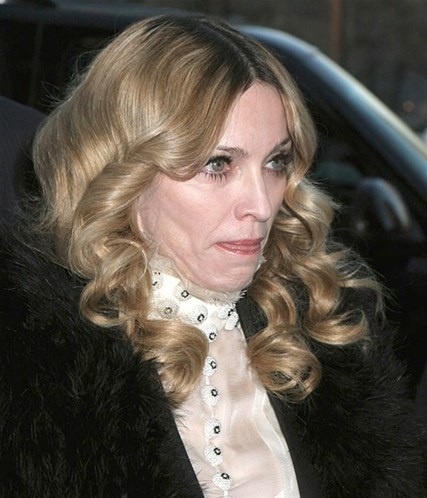 Góc chụp không hoàn mỹ của ngôi sao ngoài 50 tuổi Madonna