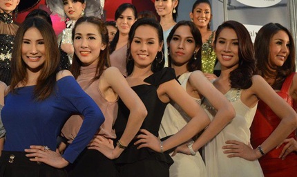 Các thí sinh đều sở hữu gương mặt hoàn hảo và nữ tính.