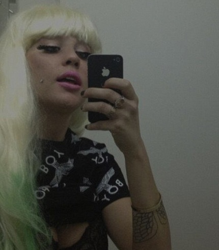 Amanda Bynes chê Miley Cyrus xấu xí - 2 Amanda tuyên bố, cô sẽ trở thành ca sĩ hip-hop và muốn tổ chức tour diễn