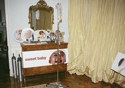 Một túi dịch truyền đang được dùng