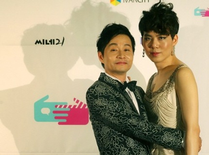 Ảnh cưới của đạo diễn đồng tính Kim Jo Kwang Soo