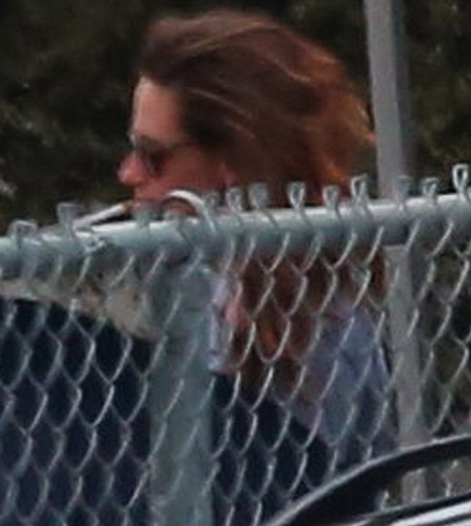 Điếu thuốc giúp tâm trạng của Kristen vui vẻ hơn.