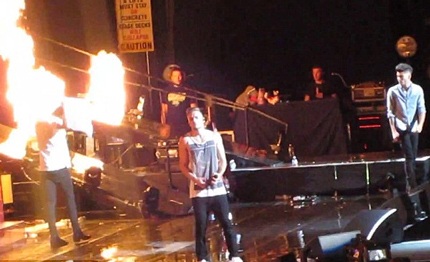 Zayn Malik nhanh chóng giải cứu cho Harry