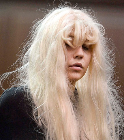Amanda Bynes tiêu hơn 1,4 triệu đô trong vài tháng - 1 Nữ diễn viên trẻ Amand Bynes