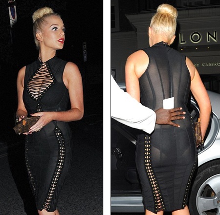 Chiếc váy của Helen rất khiêu khích