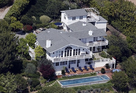 Lindsay Lohan khỏe mạnh và tươi tắn khi rời trại cai nghiện - 5 Trung tâm y tế ở Malibu - nơi Lindsay Lohan vừa đi cai nghiện