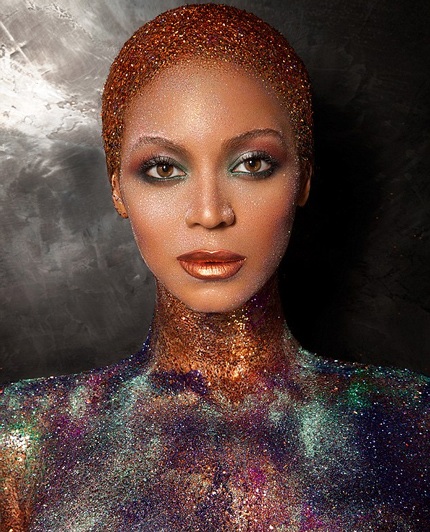 Hình ảnh “nude” lạ mắt và ấn tượng của Beyoncé - 2 Bộ ảnh do nhiếp ảnh gia Tony Duran thực hiện và sẽ nằm trong album sắp phát hành của cô.