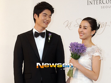 Chúc mừng hạnh phúc của Han Hye Jin và Ki Sung Yeong.