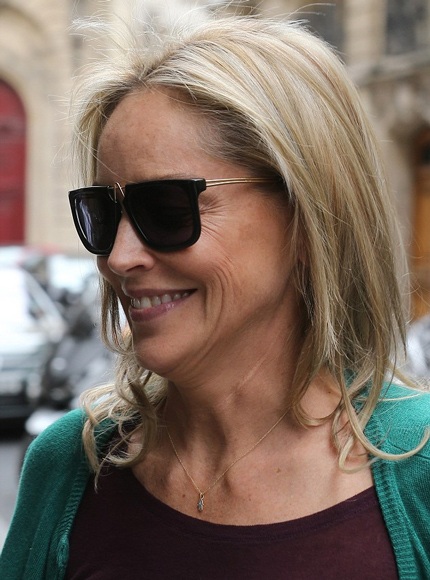 Ngôi sao U60 vẫn giữ được dáng vóc săn chắc đáng ngưỡng mộ dù đã có tuổi