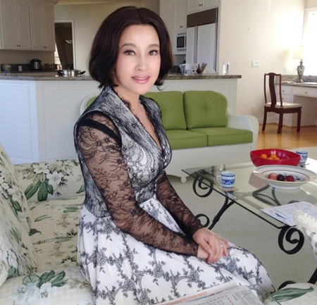 Chiếc xe cưới sang trọng của mỹ nhân Hoa ngữ