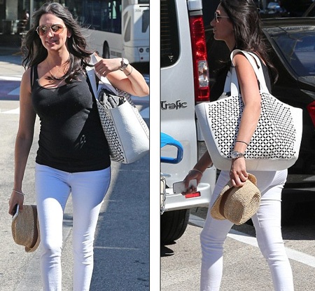 Lauren - bạn gái của Simon Cowell đã có mặt tại Pháp, ngày 21/8