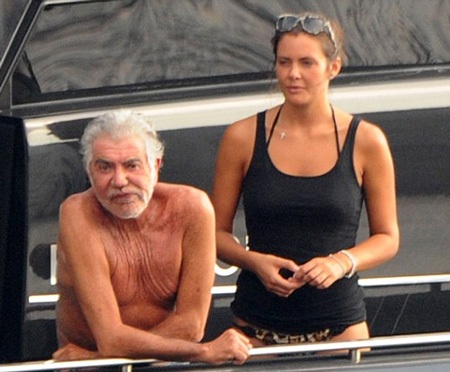 Cặp đôi này đã hò hẹn được 2 năm nay