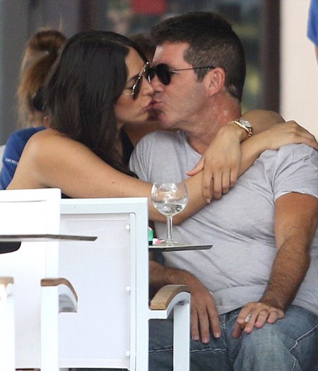 Cặp đôi này sẽ đón con đầu lòng của hai người vào đầu năm tới