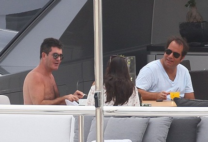 Cả ba trò chuyện rất vui vẻ, lúc này mối quan hệ giữa Lauren và chồng vẫn rất ổn định