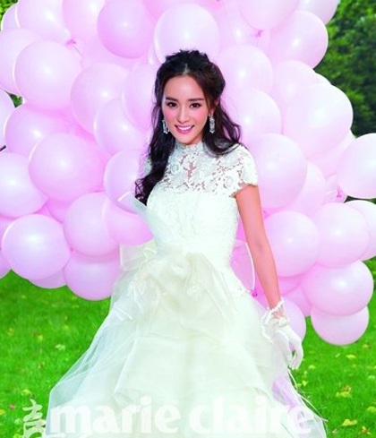 Trên tạp chí Marie Claire tháng này, Dương Mịch xuất hiện với hình ảnh nữ tính tiểu thư.