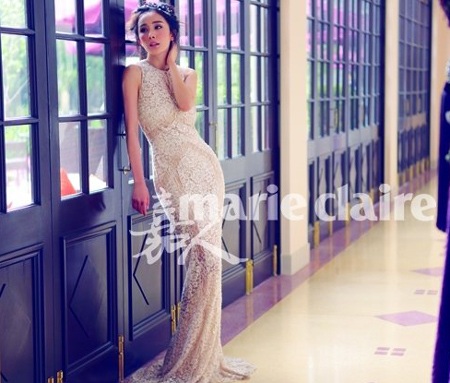 Trên tạp chí Marie Claire tháng này, Dương Mịch xuất hiện với hình ảnh nữ tính tiểu thư.