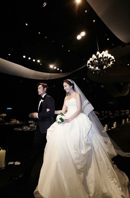 Dàn sao Hàn tới dự đám cưới Lee Byung Hun và Lee Min Jung - 3 Lễ cưới được chủ trì bởi