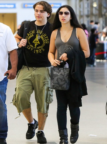 16 tuổi, con trai của Michael Jackson đi nghỉ riêng cùng bạn gái - 2 Prince Jackson và bạn gái rời Los Angeles để đi nghỉ cùng nhau