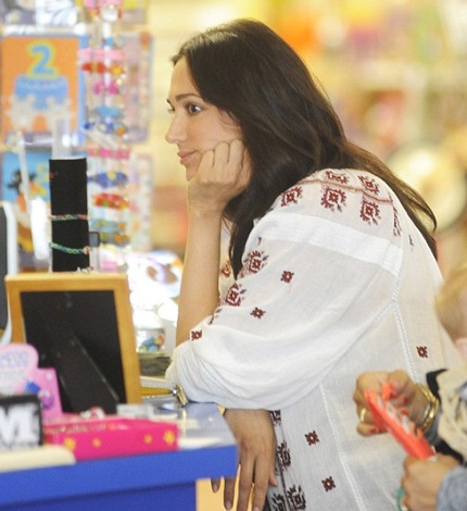 Người thân thanh minh cho bạn gái của Simon Cowell - 4 Lauren Silverman ngoại tình với bạn của chồng vì quá cô đơn?!