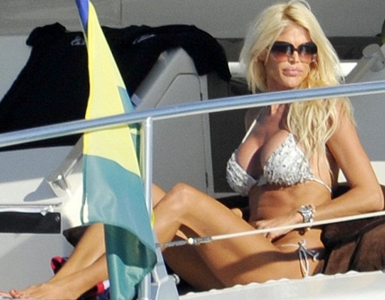 Siêu mẫu 38 tuổi hiện đang Porto Cervo,