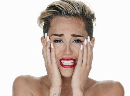 Miley Cyrus trong clip mới phát hành