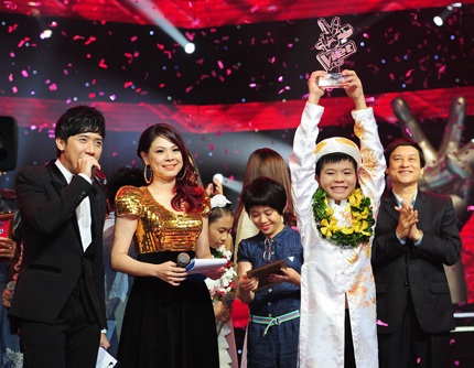 Nguyễn Quang Anh trở thành quán quân Giọng hát Việt nhí năm 2013