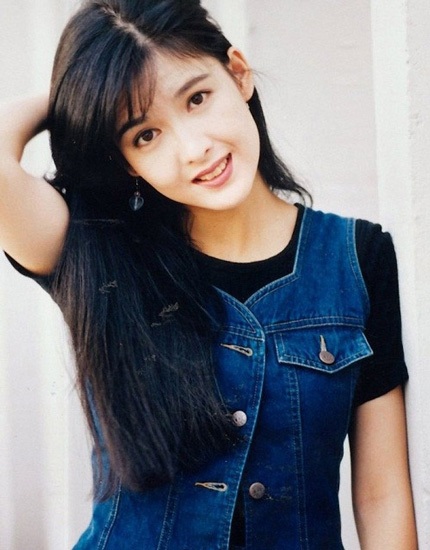 Châu Huệ Mẫn trẻ đẹp tới khó tin
