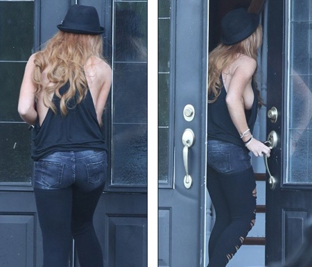 Ngôi sao 27 tuổi vội vàng tới mức quên mặc nội y