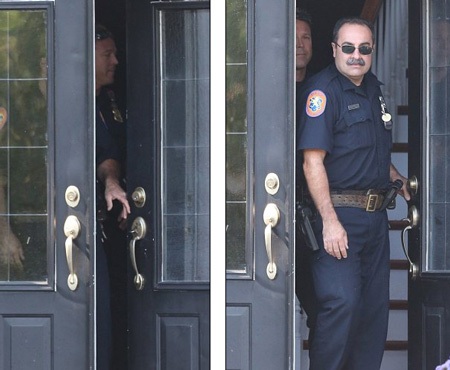 Cảnh sát cũng tới nhà bà Dina để lấy thêm lời khai