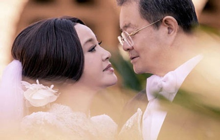 “Võ Tắc Thiên” Lưu Hiểu Khánh không giải nghệ dù lấy chồng “đại gia” - 1 Lưu Hiểu Khánh vừa bí mật lấy chồng tại Mỹ hồi cuối tháng 8 vừa rồi