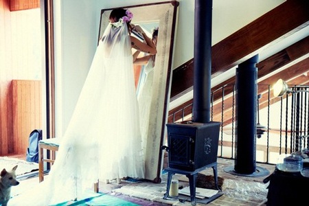 Cô dâu Lee Hyori trông vô cùng giản dị và rạng rỡ trong ngày trọng đại