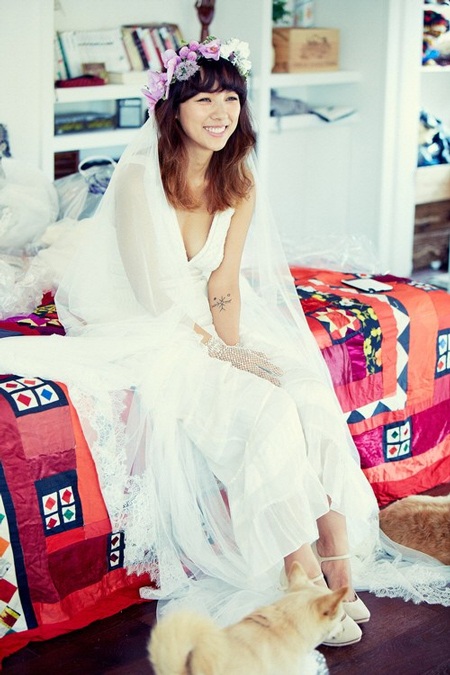 Cô dâu Lee Hyori trông vô cùng giản dị và rạng rỡ trong ngày trọng đại