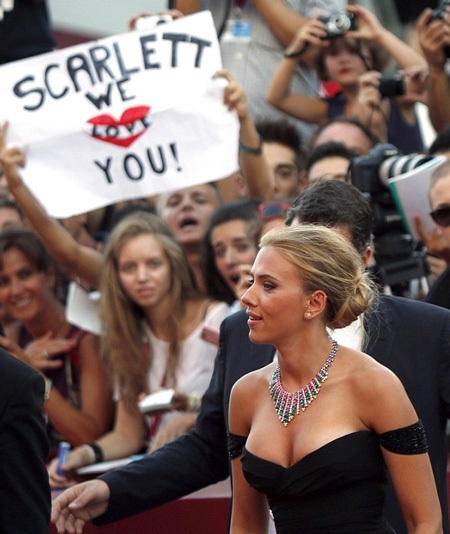 Scarlett Johansson tới dự buổi ra mắt bộ phim mới nhất mà cô góp mặt