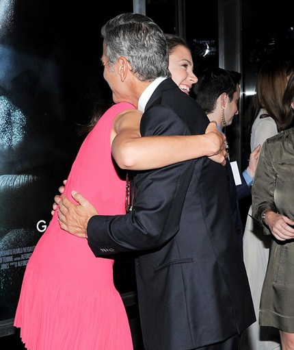 Hậu ly dị, Katie Holmes vui sống với những mối quan hệ mới - 3 Bà mẹ một con thân thiết với tài tử George Clooney