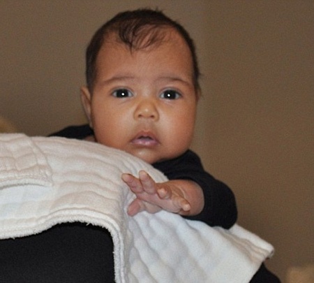 Cái kết ngọt ngào của chuyện tình 9 năm giữa Kim và Kanye - 14 Con gái của Kim và Kanye chào đời vào ngày 15/6