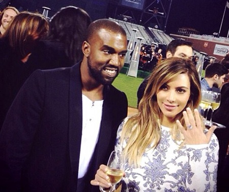 Kim và Kanye trong tiệc đính hôn