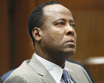 Michael Jackson đột tử vào tháng 
6/2009, một tháng trước khi tour diễn lớnở Anh diễn ra