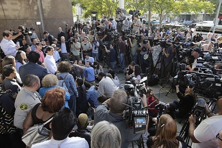 Michael Jackson đột tử vào tháng 
6/2009, một tháng trước khi tour diễn lớnở Anh diễn ra