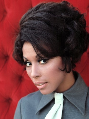 Những ngôi sao màn bạc “càng già càng cay” (phần 2) - 19 Diahann Carroll